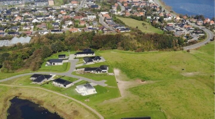 Lind og Risør huse til salg